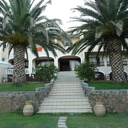 גאוביה Fiori Hotel מראה חיצוני תמונה