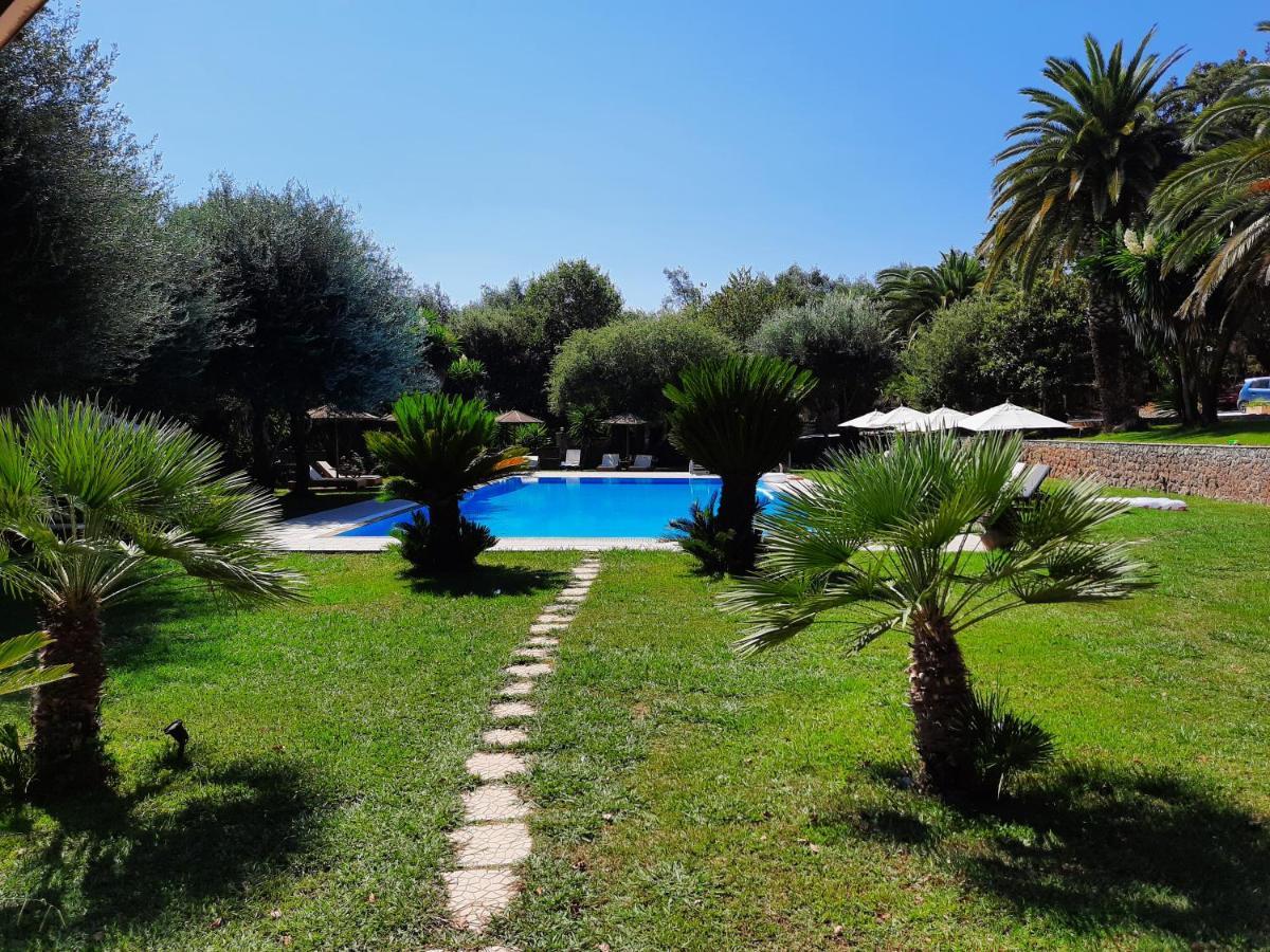 גאוביה Fiori Hotel מראה חיצוני תמונה