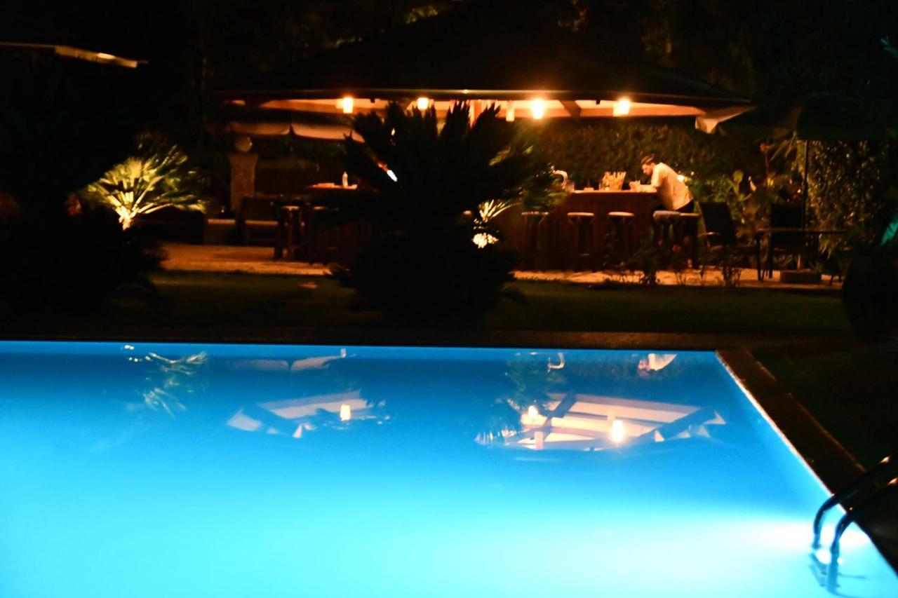 גאוביה Fiori Hotel מראה חיצוני תמונה