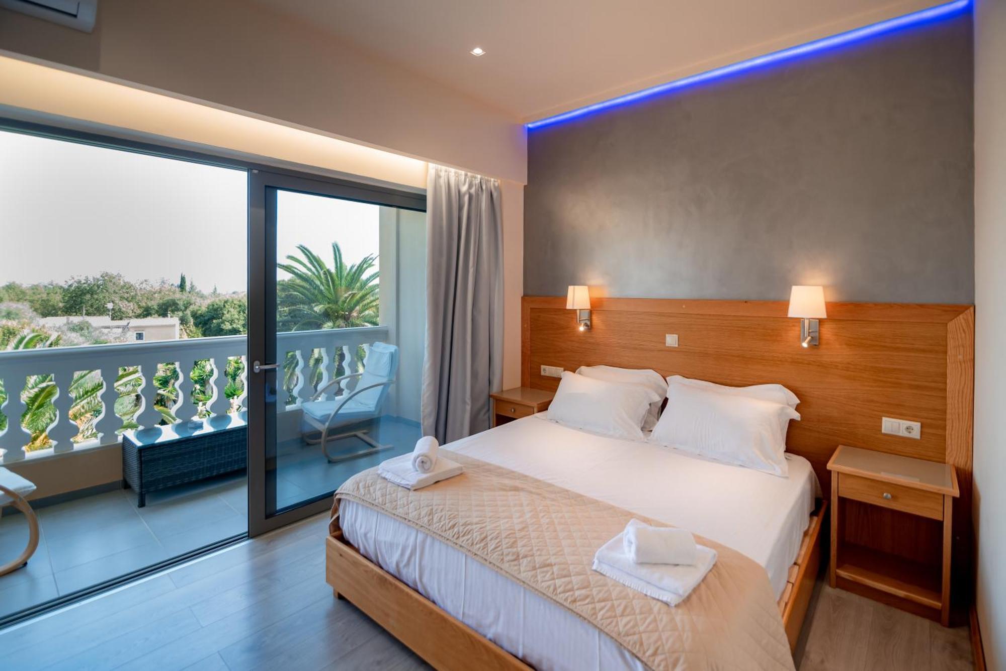 גאוביה Fiori Hotel מראה חיצוני תמונה