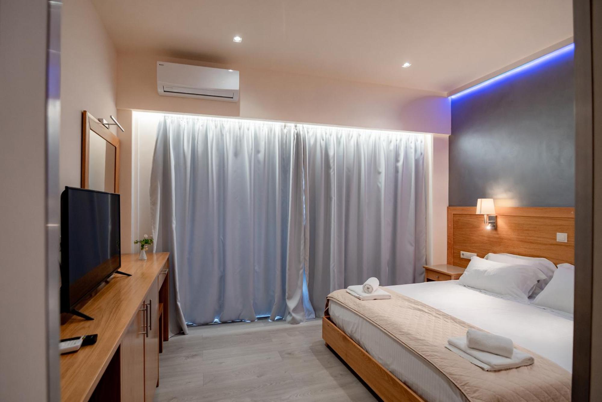 גאוביה Fiori Hotel מראה חיצוני תמונה