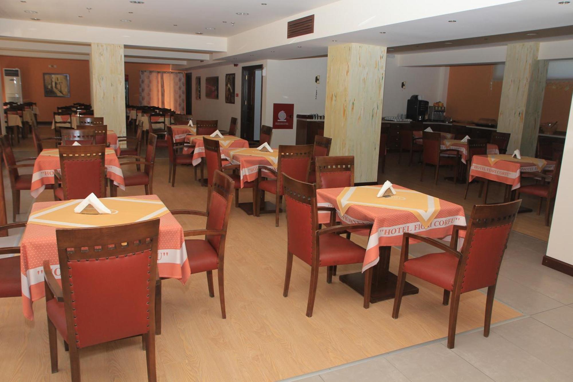 גאוביה Fiori Hotel מראה חיצוני תמונה