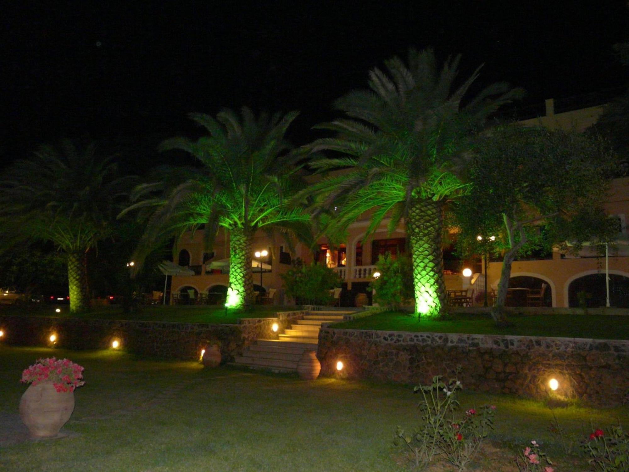 גאוביה Fiori Hotel מראה חיצוני תמונה