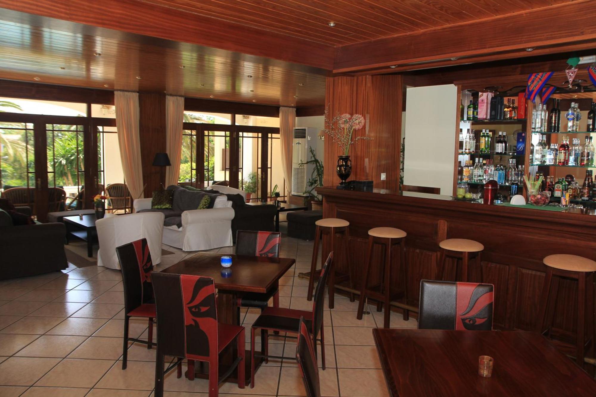 גאוביה Fiori Hotel מראה חיצוני תמונה