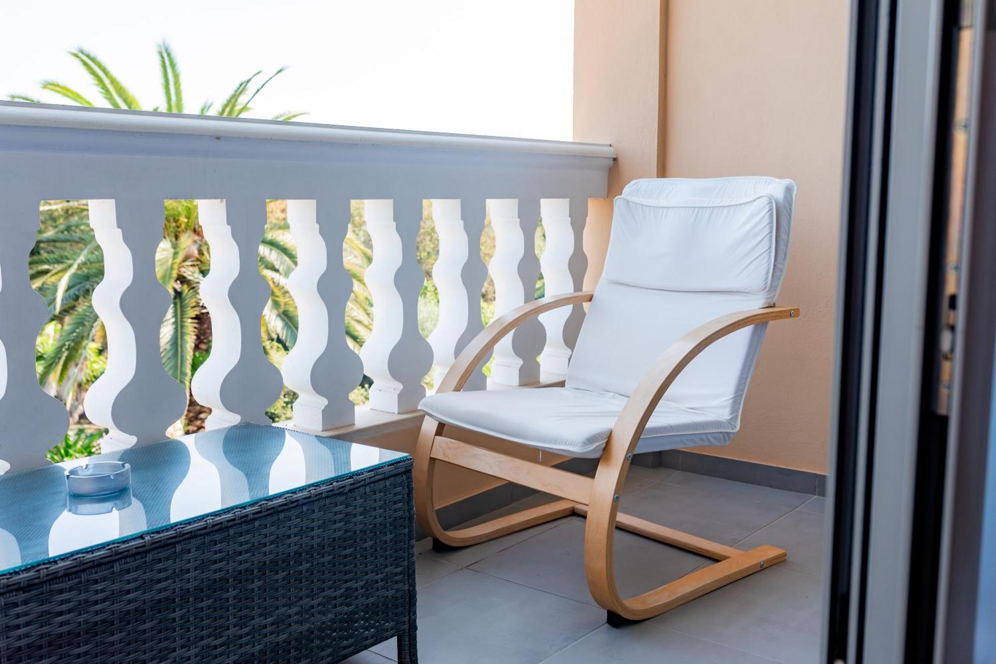 גאוביה Fiori Hotel מראה חיצוני תמונה