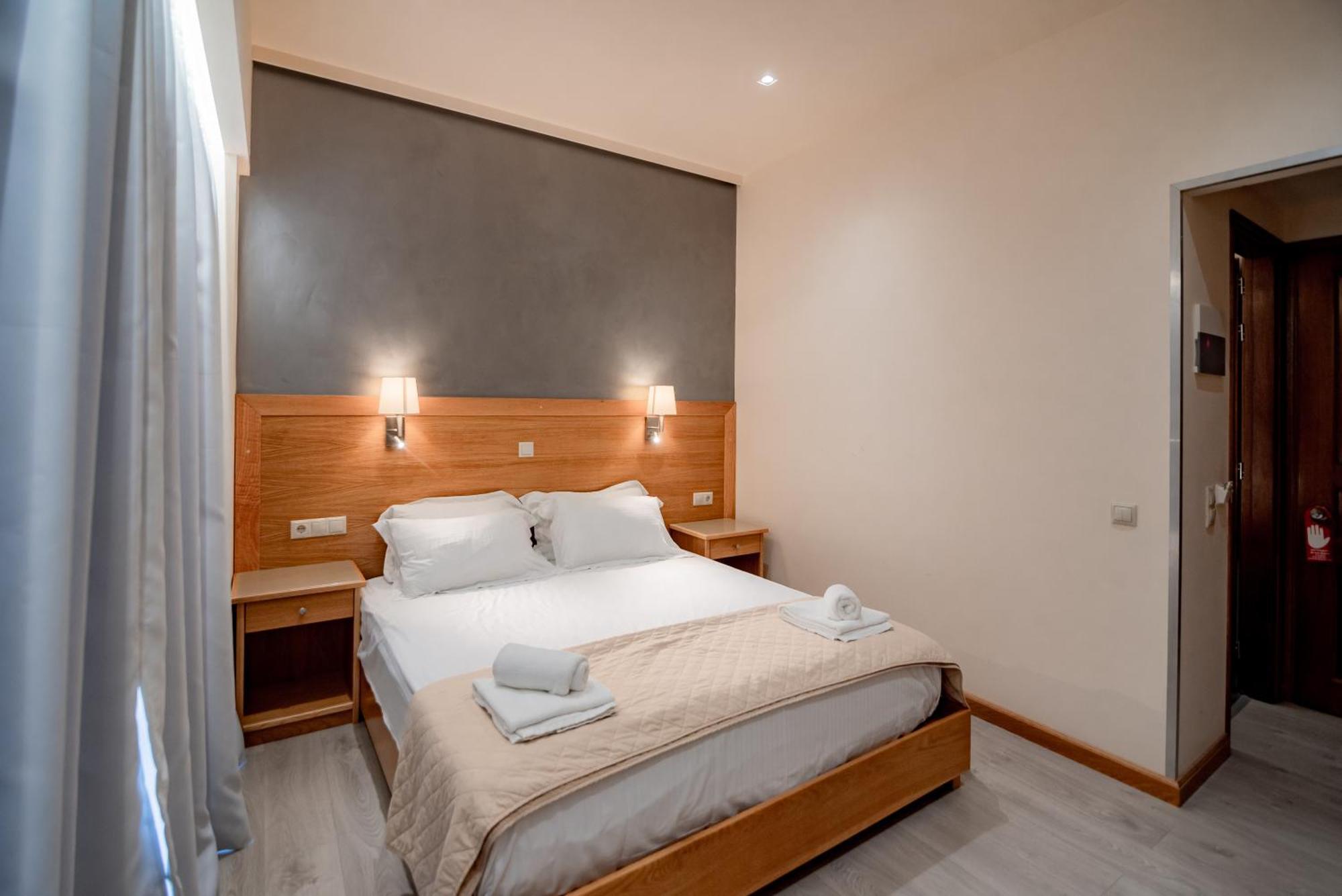 גאוביה Fiori Hotel מראה חיצוני תמונה