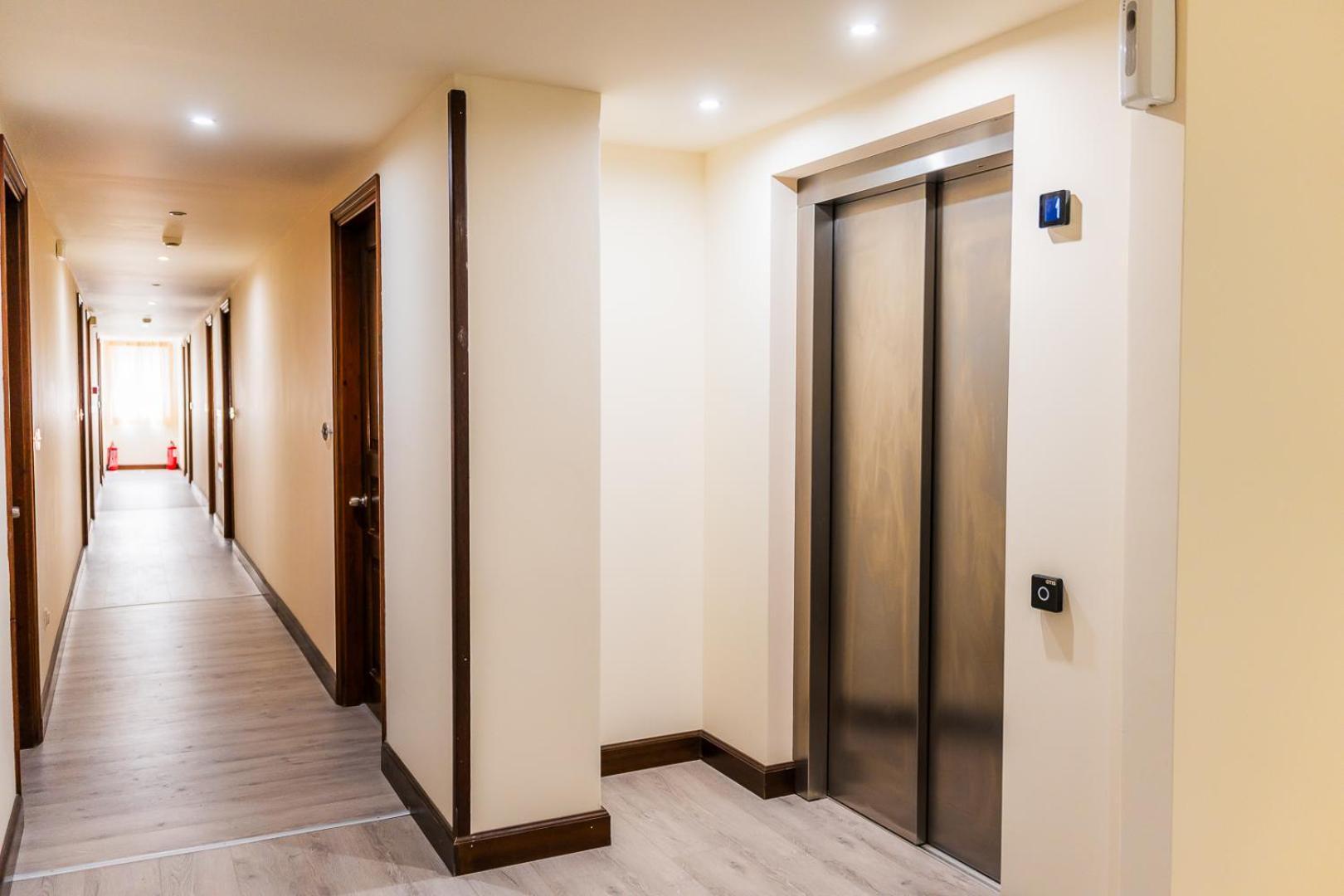 גאוביה Fiori Hotel מראה חיצוני תמונה