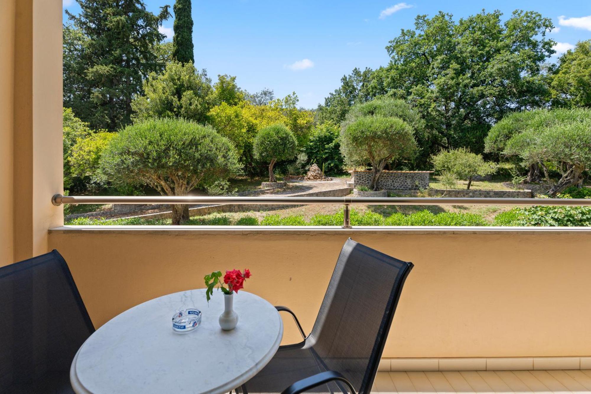 גאוביה Fiori Hotel מראה חיצוני תמונה