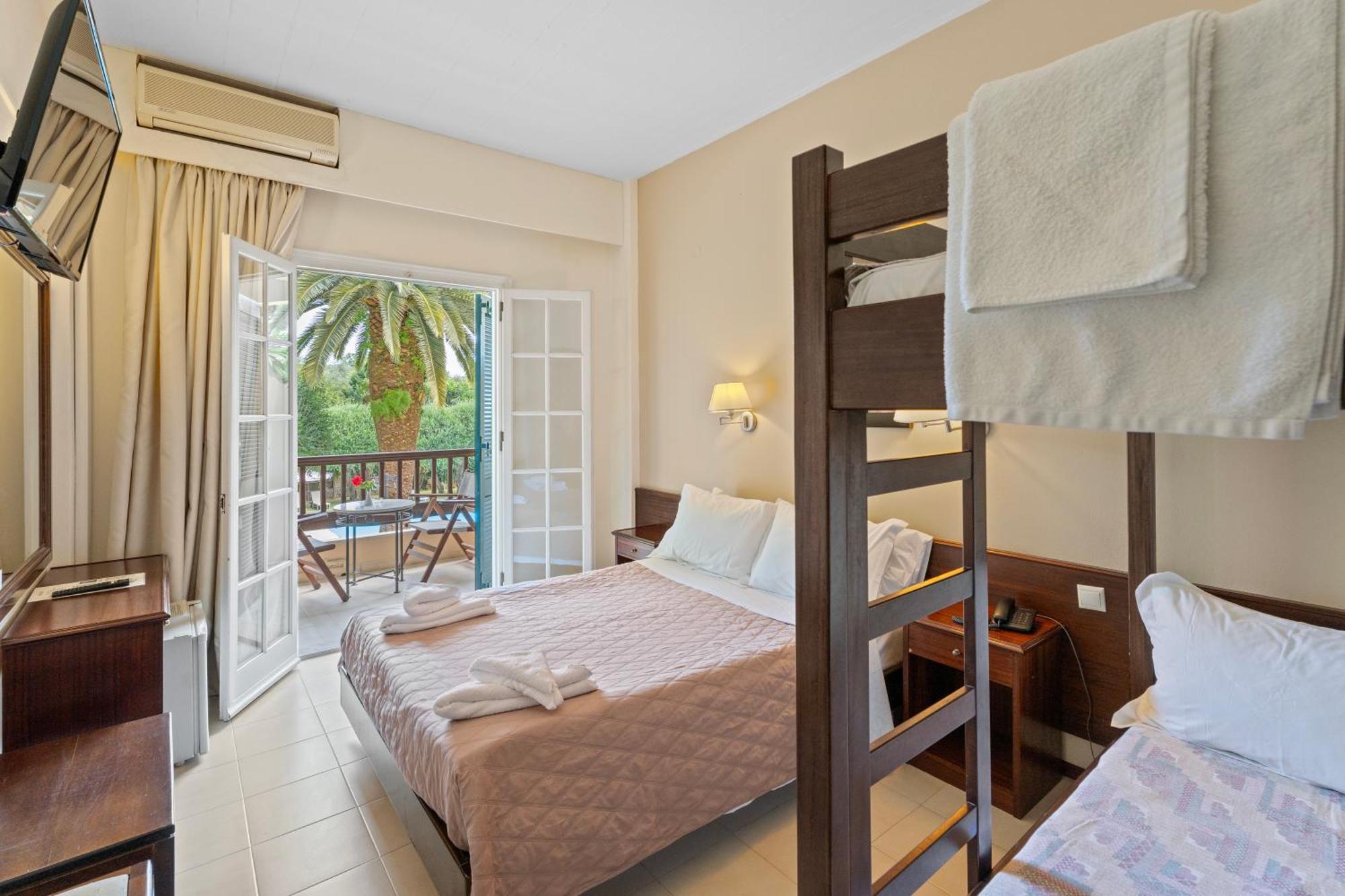 גאוביה Fiori Hotel מראה חיצוני תמונה