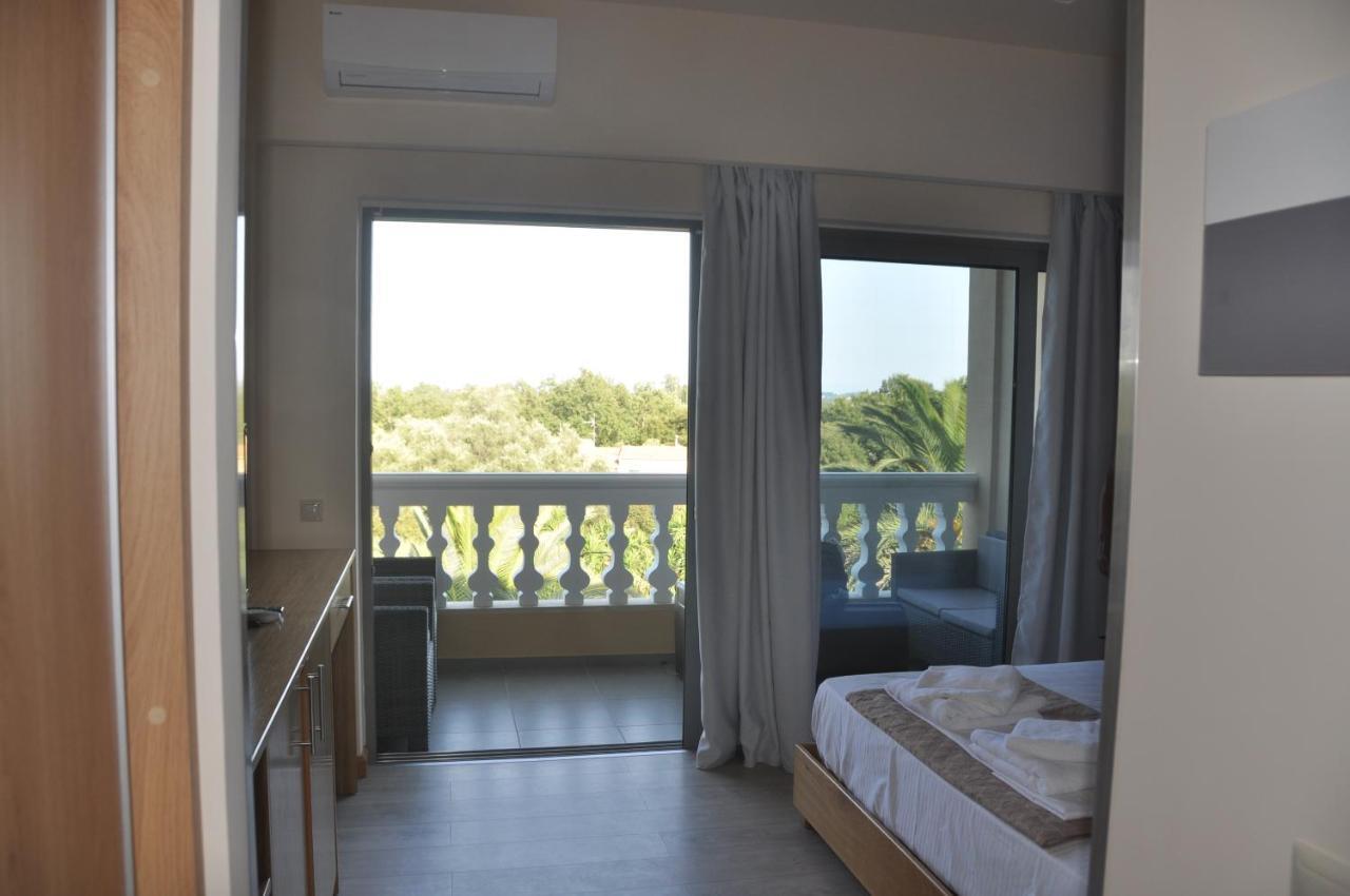 גאוביה Fiori Hotel מראה חיצוני תמונה